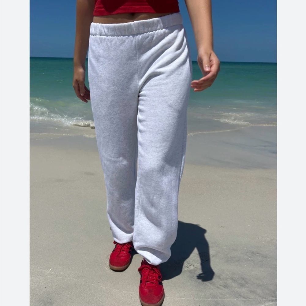 Brandy Melville Rosa sweatpants one size